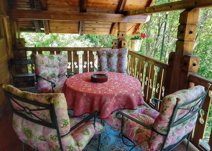 Dm * موكرا غورا