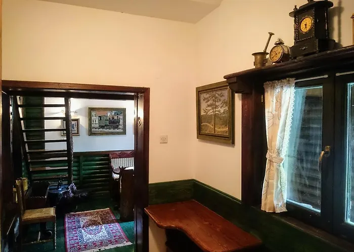 Dm موكرا غورا